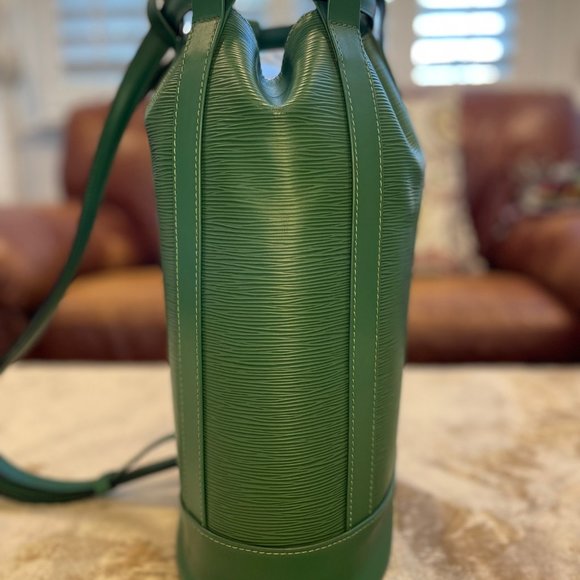 Louis Vuitton Randonnee PM Epi Borneo Green - Picture 8 of 16